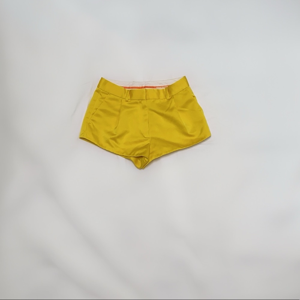 Heron Preston Yellow Shorts - Picture 2 of 2